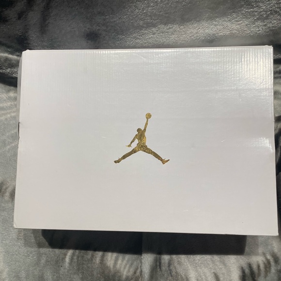 Jordan 3s Retro Explorer ‘Tropical Twist’ - Picture 8 of 9